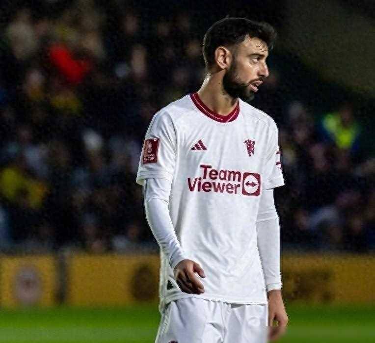 科维托娃官方宣布持续失利新规，曼联引发争议！